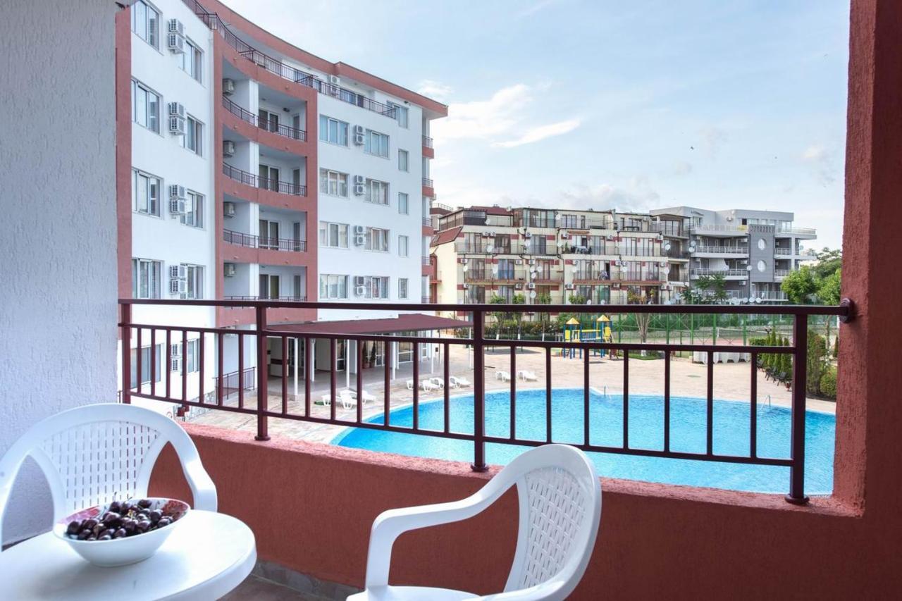 Gt Riviera Fort Beach Apartments Ravda Exterior photo